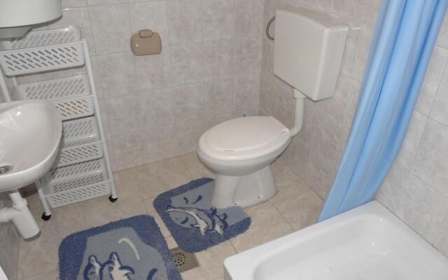 Zvone - 100 m From sea - A2