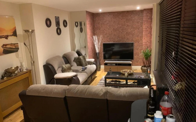 Charming Apartment max 15 Mins Close Airport Lagos