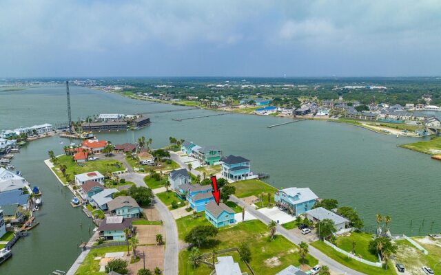 The Lodge at Little Bay