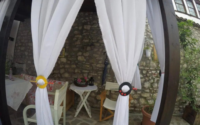 Bujtina Kodiket Guesthouse