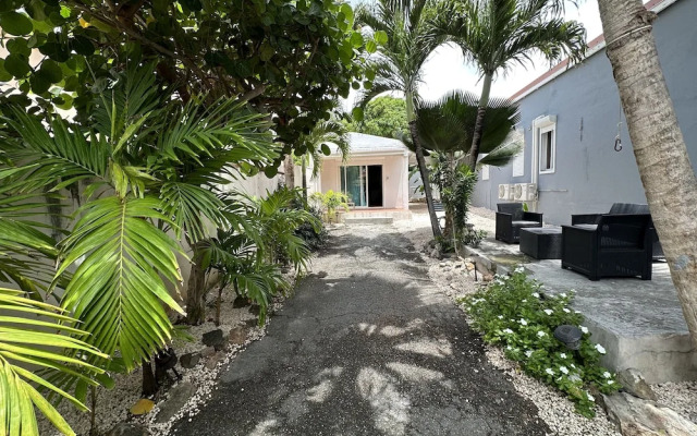 Charming 1-bed Studio in Simpson Bay - Beacon Hill