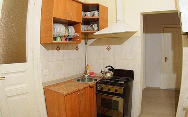Anna Apartments