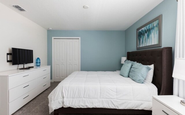 The Retreat at ChampionsGate by RedAwning