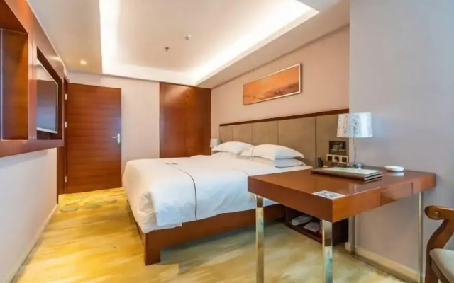 The King Lycra Hotel