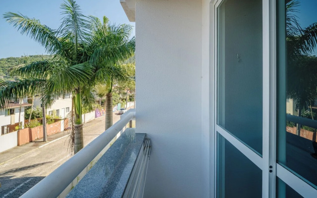 Apartment With Balcony in Lagoa Pir0014