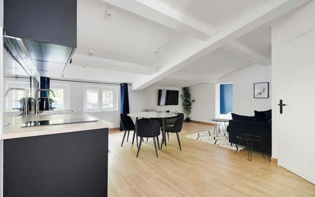 Refreshing 2bd/6p Apartment - 18th ard