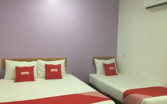 OYO 89671 Changlun Star Motel