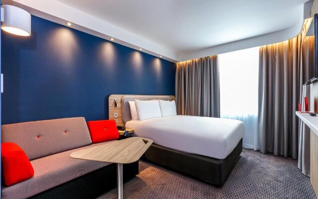 Holiday Inn Express Fleet by IHG