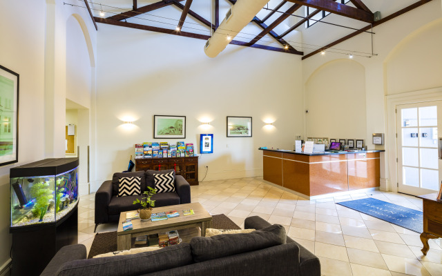 Jack & Newell Holiday Apartments