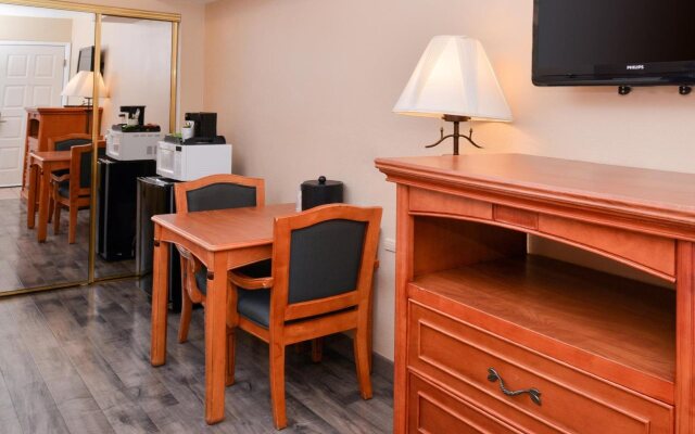 Red Lion Inn & Suites Cathedral City