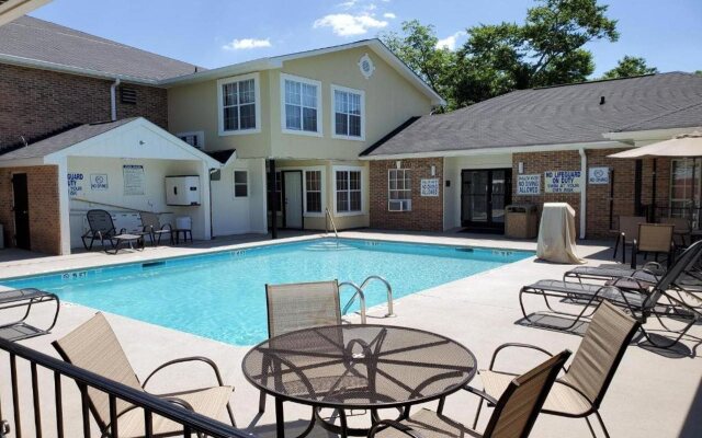 Quality Inn & Suites Lexington