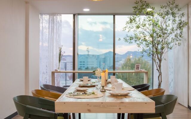 Eehwa Hue Guesthouse