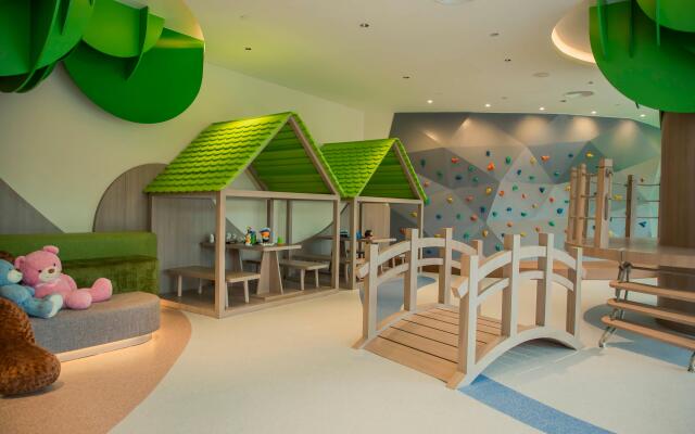 Crowne Plaza Phu Quoc Starbay by IHG