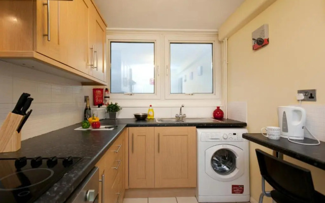 Victoria Centre Apartments & Annexe