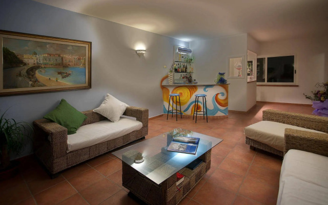Iris Hotel