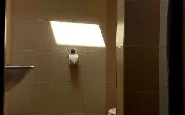 Parallel Hotel