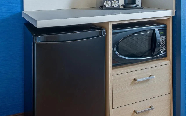 Holiday Inn Express & Suites Halifax - Bedford