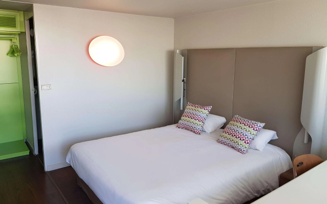 Hotel Campanile Toulouse - Blagnac Aéroport - Image 2