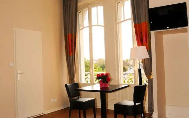 Les Thermes & Le Metropol