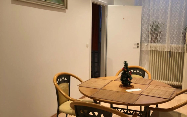 Munich Apartment Harras (Souterrain)