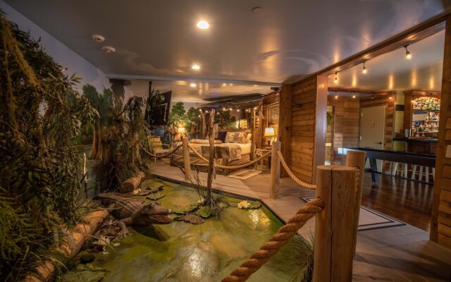 The Anniversary Inn Logan