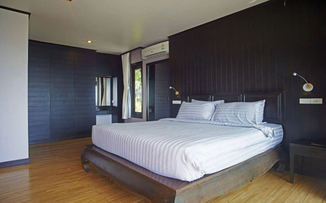 Moonlight Bay Resort