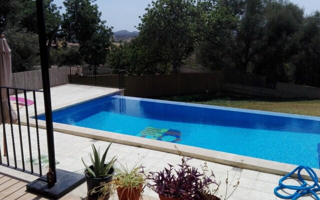 Villa With 4 Bedrooms in Manacor, With Wonderful Mountain View, Privat