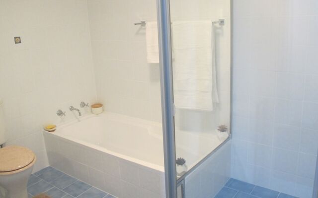 Sleek apartment Unit 87
