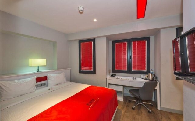 The Row Taksim Hotel