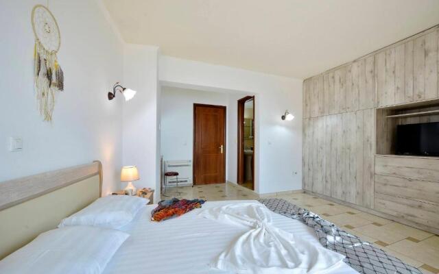 Golden fox Villa
