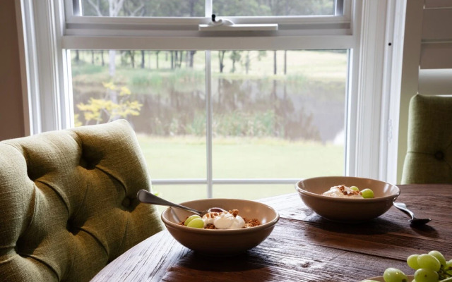 Brokenback Views Country Estate