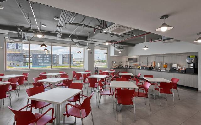 City Express Junior Guadalajara Periférico Sur