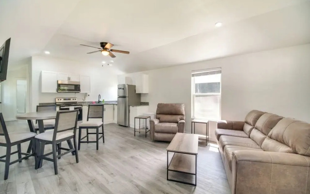 Walk to Lake: Cozy Grove Cabin w/ Fire Pit