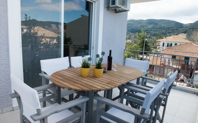 2BR Flat in Lefkada in Kariotes