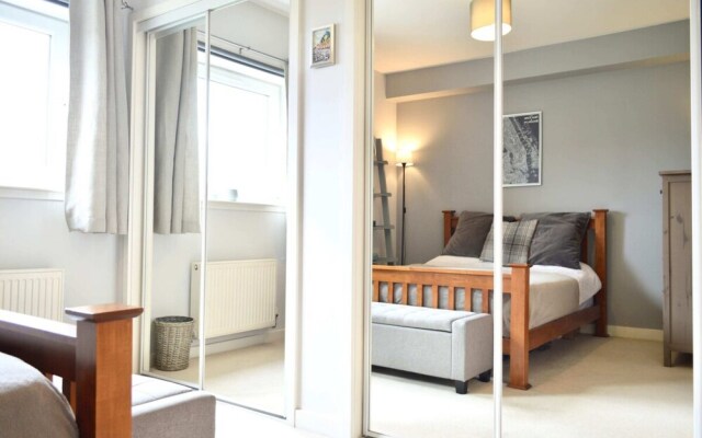 Beautiful Edinburgh Flat With 2 King Bedrooms