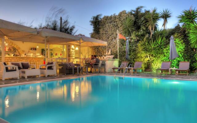 Zoumis Residence