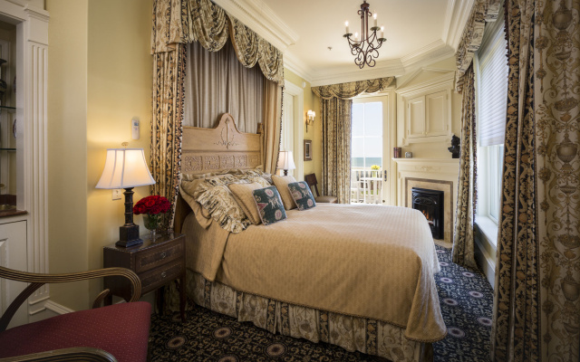 The Chanler at Cliff Walk