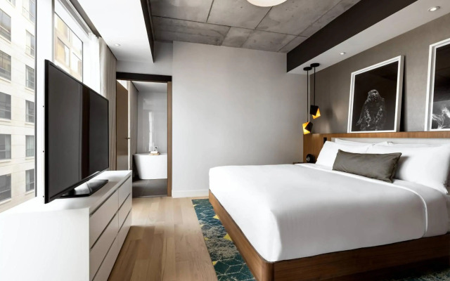 Humaniti Hotel Montreal, Autograph Collection