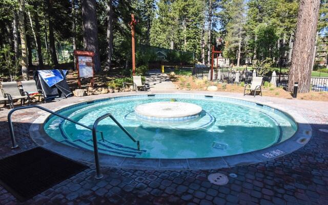 4025 Ski Trails