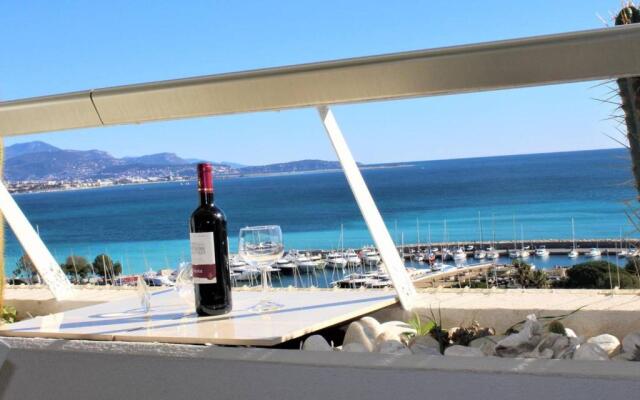 Appartement Villeneuve-Loubet, 1 pièce, 2 personnes - FR-1-252A-65