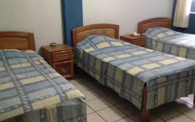 Hotel Plazzas
