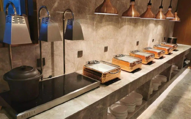 Yitel Collection (Beijing Yonghe Temple Hepingli Metro Station)