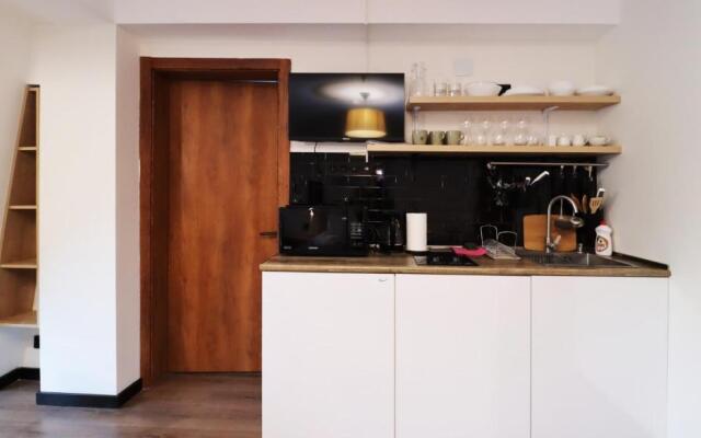 Joli s 2BR Apartment in Marshall project