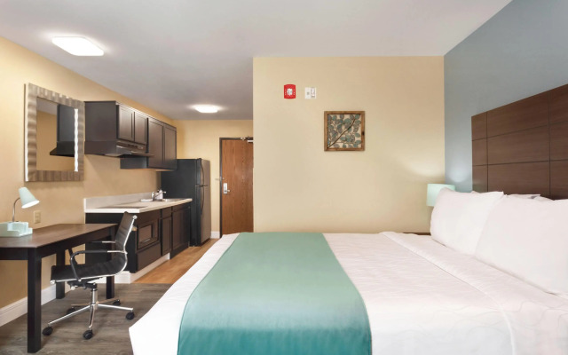 Hawthorn Extended Stay by Wyndham Saint Robert