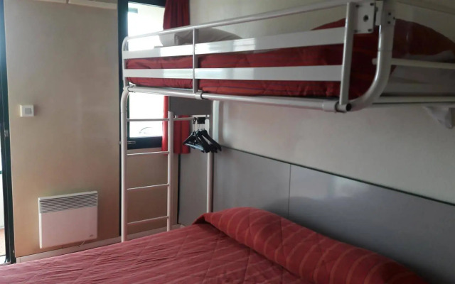 FASTHOTEL Reims Est - Taissy