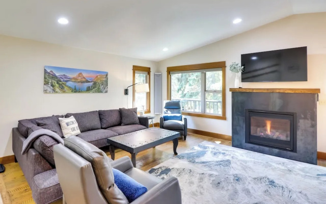5 Mi to Whitefish Resort: Home w/ Shared Yard!