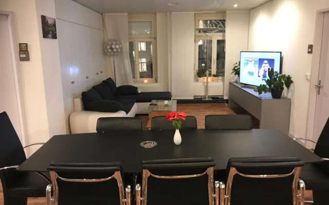 king apartment
