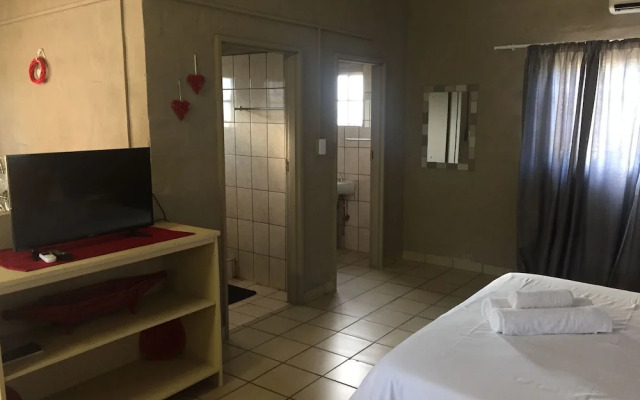 Ditlhapi Guest House