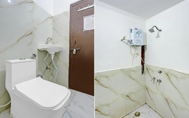 OYO 80655 Hotel Signature View