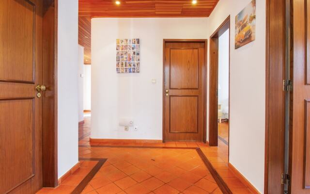 Oeiras Villa by Homing